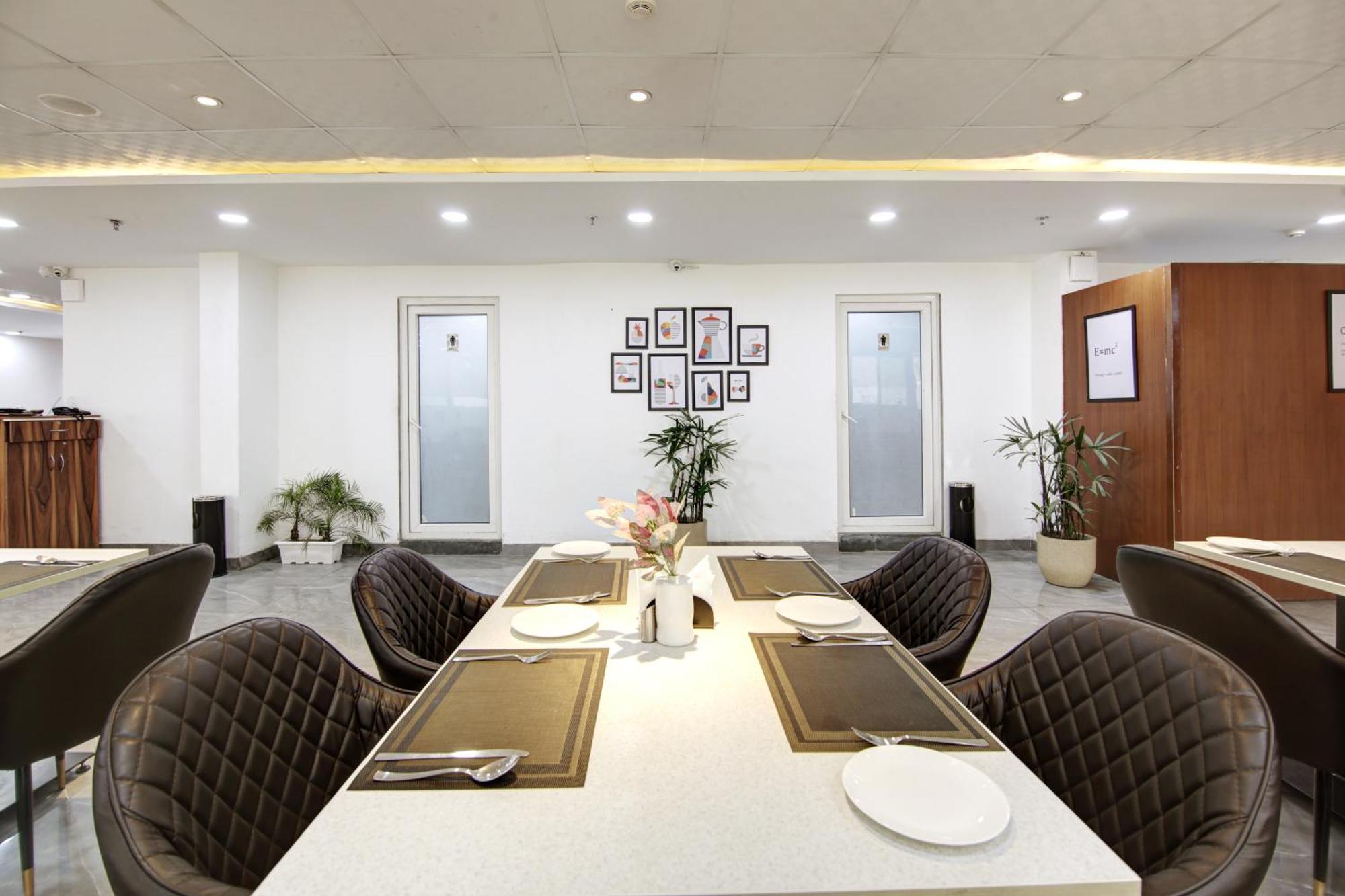 Flxho Cyber One - Hotel And Banquet Cyber City Gurgaon Exterior foto