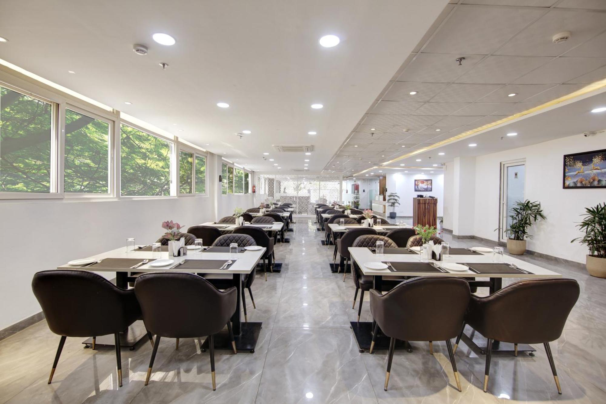 Flxho Cyber One - Hotel And Banquet Cyber City Gurgaon Exterior foto